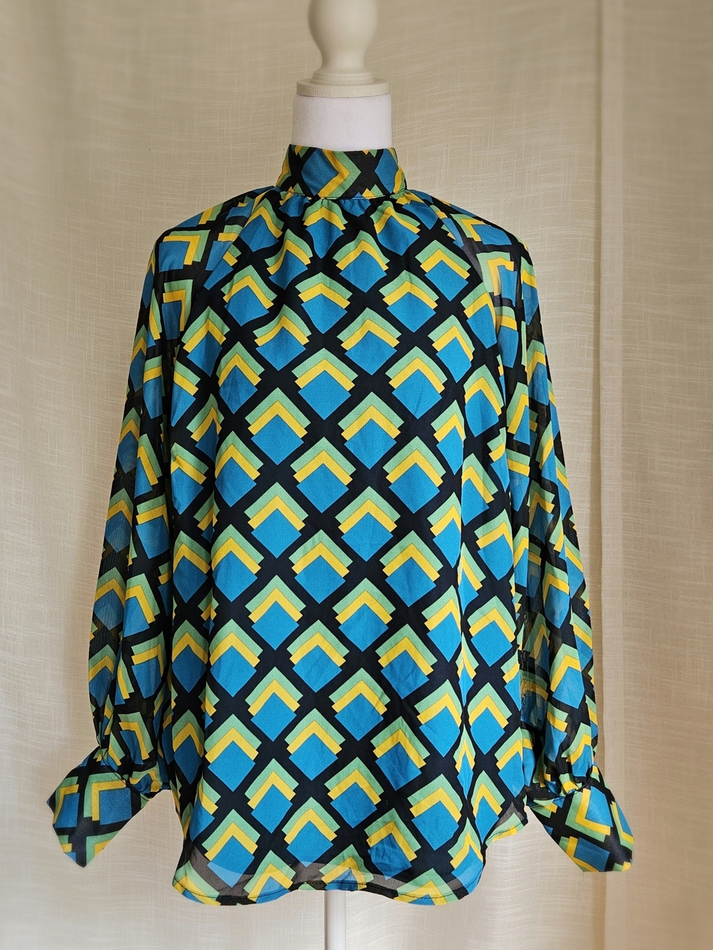 New York & Company Retro Geometric High Neck Long Sleeve Blouse NWT Size S - Picture 2 of 16